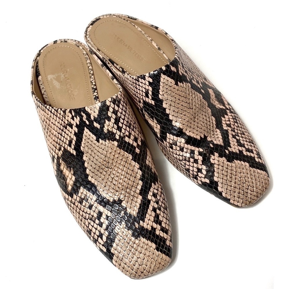 Pour La Victoire Sebina snakeskin print leather mules size 7